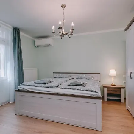 Bringa Villa Balatonlelle